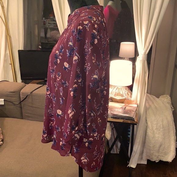 Alice Blue plum & navy floral women’s shirt Medium​ - Picture 2 of 10